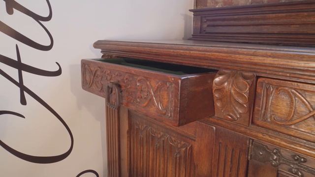 Антикварный сервант смотреть онлайн