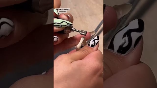 Делаем кольцо в виде руки. Мастер класс смотреть онлайн