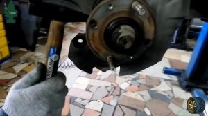 Процесс замены шпильки на ступице переднего колеса