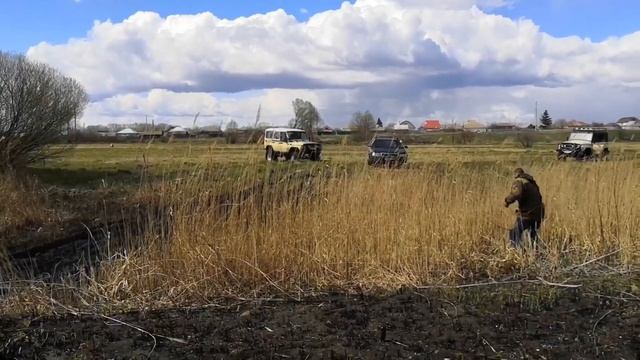 Бездорожье, УАЗ и Нива в воде! УАЗ Патриот. Диман снова спешит на помощь! Оффроад #niva4x4