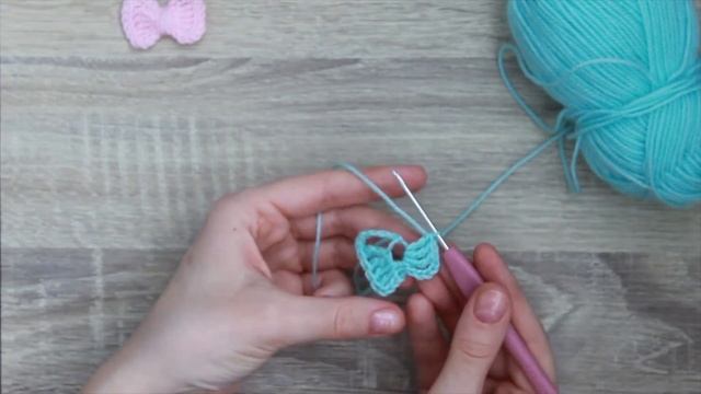 Как связать бантик крючком? Легко! смотреть онлайн