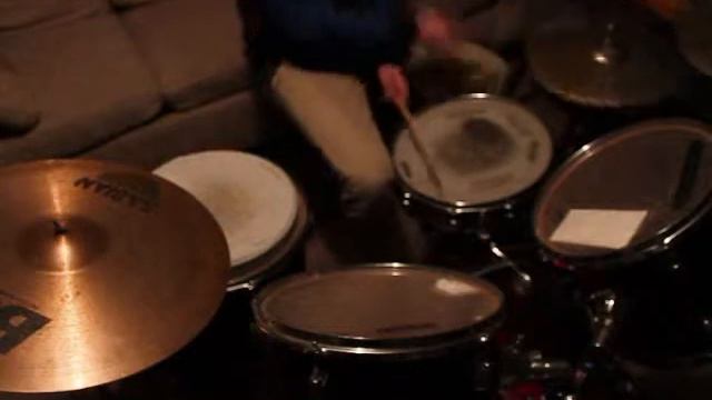 Arctic Monkeys Drum Cover: The view from the afternoon смотреть онлайн