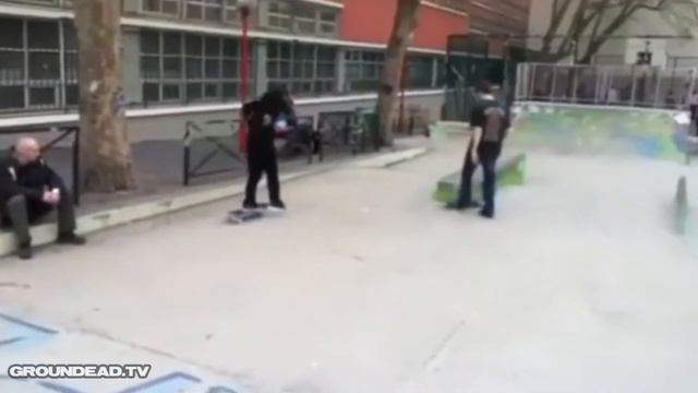 Virgil Abloh, Matthew Williams, Justin Saunders, and Ibn Jasper Skateboarding in Paris (2012) смотреть онлайн