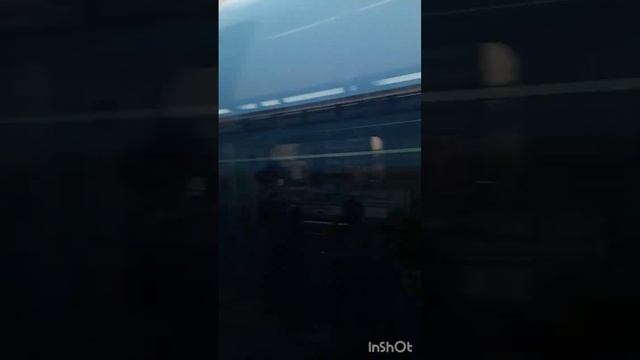 Метро в Дубае - это сказка! Едем из района Бур-Дубай до Бурдж Халифа. Метро едет поверху. 20.06.202 смотреть онлайн