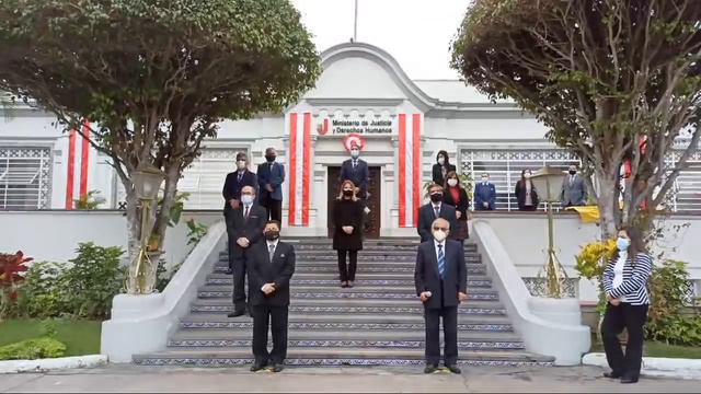 Presentación del titular del MINJUSDH смотреть онлайн