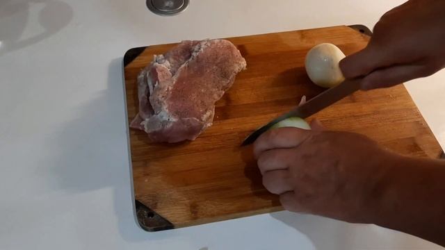 Как правильно пожарить мясо. Рецепт приготовления мяса. Жарим мясо на сковороде. смотреть онлайн
