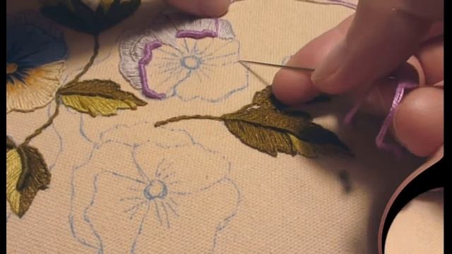 Бразильская вышивка. Фиалки. Brazilian embroidery смотреть онлайн