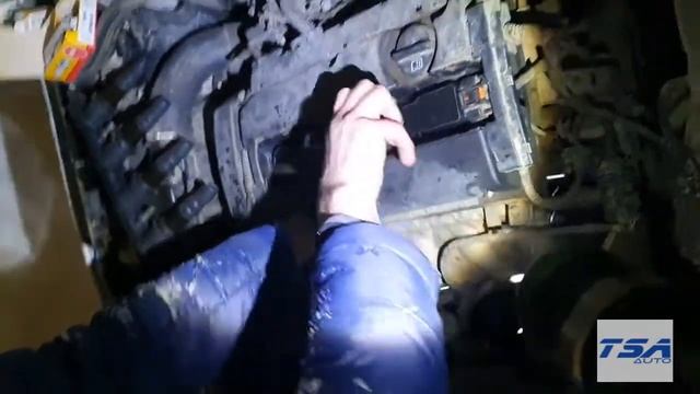 Замена модуля зажигания и свечей на Opel Astra J (A16XER) смотреть онлайн