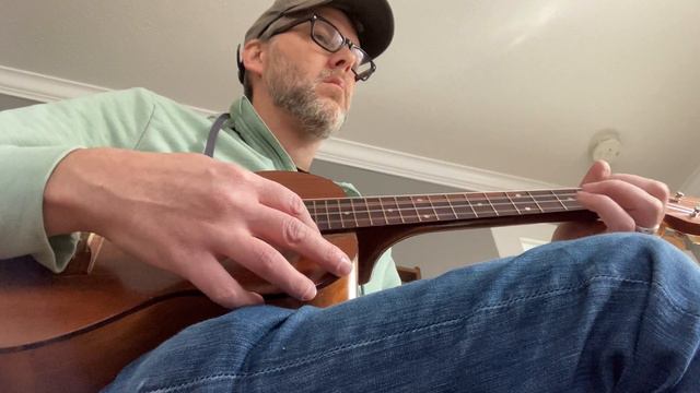 1950s Harmony Baritone Ukulele смотреть онлайн