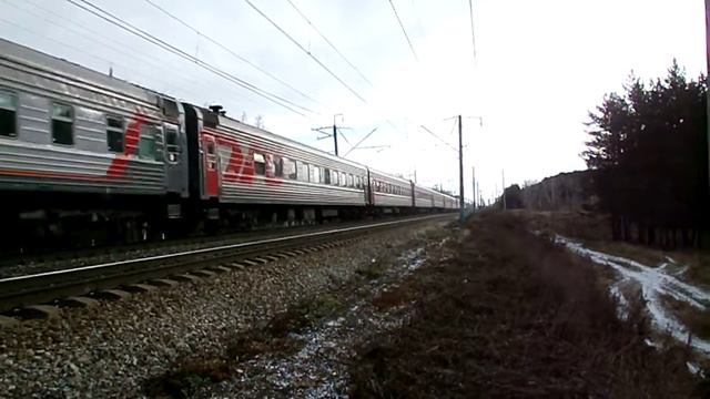 Электровоз ЭП2К с поездом № 345 Адлер - Нижневартовск смотреть онлайн