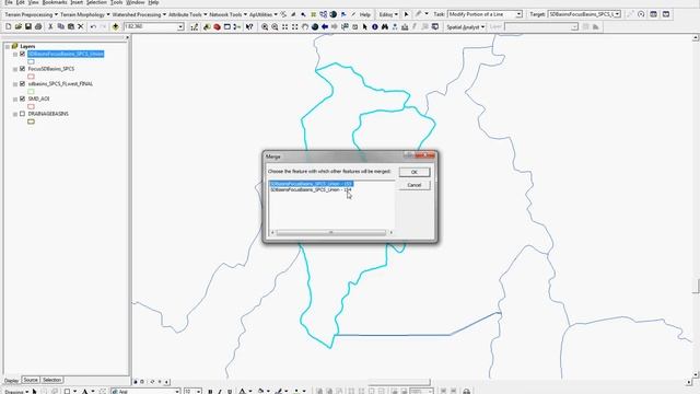 Merging polygon features in ArcGIS смотреть онлайн
