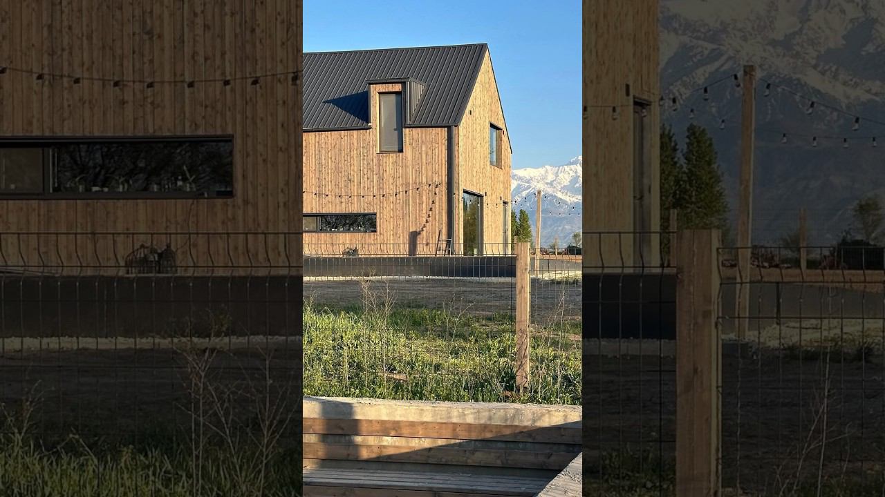 Про евросетку в эко-поселке Barn Ville. А вы за антрацитовую или зеленую? #zrobimarchitects смотреть онлайн