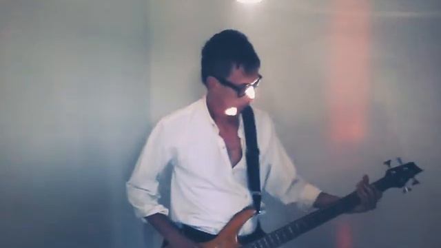 Bass cover: So Alive - Love and Rockets смотреть онлайн