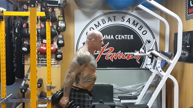 Джефф Монсон качается центр Фанат смотреть онлайн
