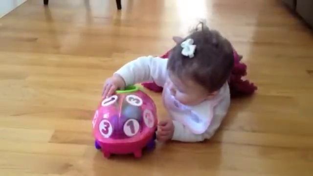 Bright Starts | Having a Ball | Count n' Roll Buggie (Buggy) смотреть онлайн