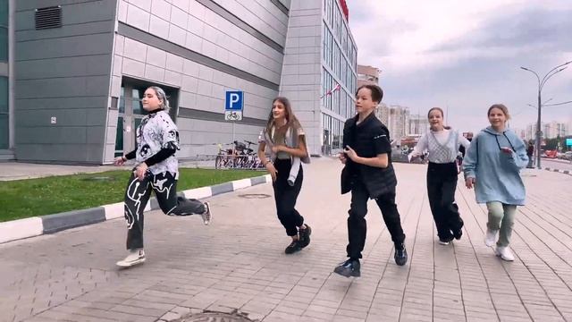 Путь от метро до студии в Марьино (ул Люблинская,141) смотреть онлайн
