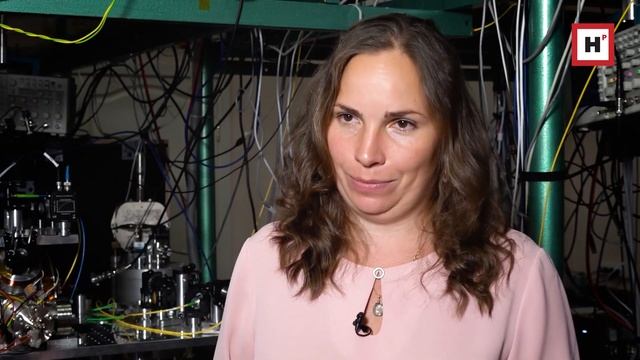 АТОМНЫЕ ЧАСЫ: ОТ НАВИГАЦИИ ДО ПОИСКОВ ТЕМНОЙ МАТЕРИИ. Д.Ф.-М.Н. КСЕНИЯ ХАБАРОВА смотреть онлайн