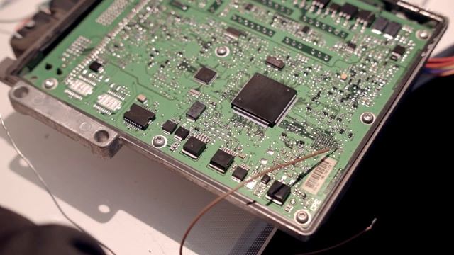 Visteon DCU-102 PSA Fiat Ford Opening And Reading Using KTAG