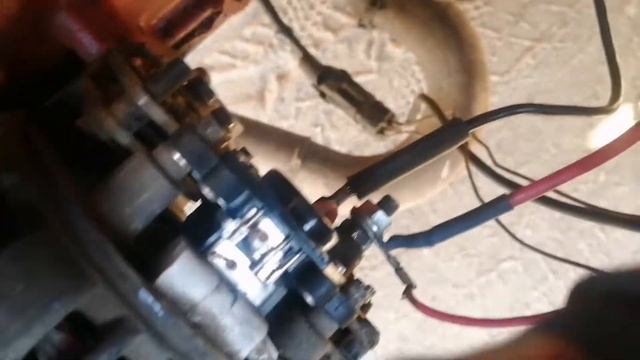 замена регулятора напряжения (шоколадка )на заз с мотором от ваз 2112 #шеснарь #владелецЗапорожцев смотреть онлайн