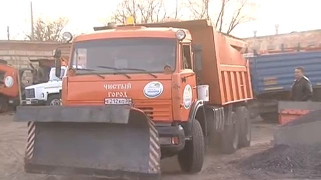 Коммунальную технику готовят к зиме смотреть онлайн