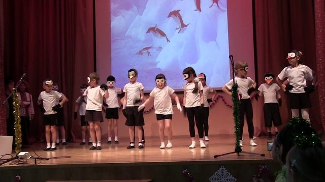 Танец пингвинят 1К Новый Год 2015-2016 смотреть онлайн