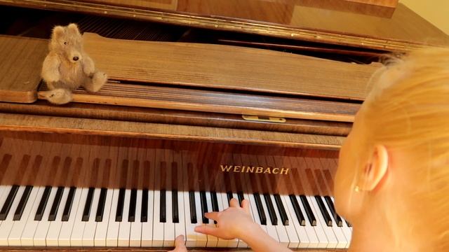 АККОМПАНЕМЕНТ к МИНОРНОЙ ГАММЕ! Почему так красиво? Раскрываю СЕКРЕТЫ:) смотреть онлайн