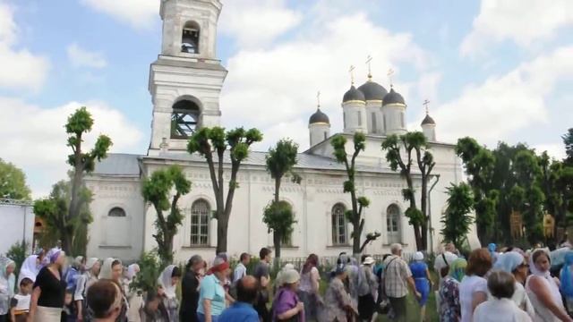 Крестный ход на Троицу у Белой Троицы г.Тверь смотреть онлайн