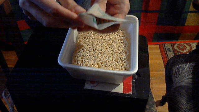 Доширак с телятиной - видео 1 - распаковка смотреть онлайн