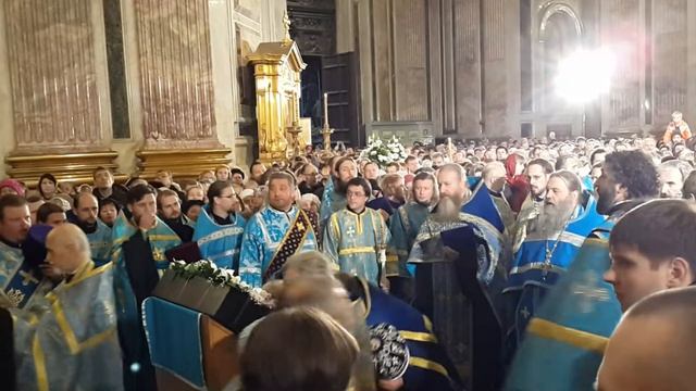 Фрагмент молебна в Исаакиевском Соборе (ч.2) смотреть онлайн