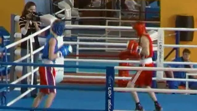 Бокс в ФОКе Гелиос в ВАО...flv смотреть онлайн