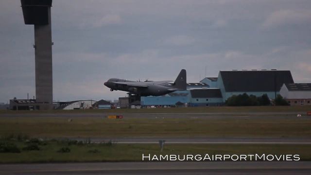 [14] INCREDIBLE!! Danish Air Force / Lockheed C-130 Hercules / !12! second takeoff at Kopenhagen смотреть онлайн