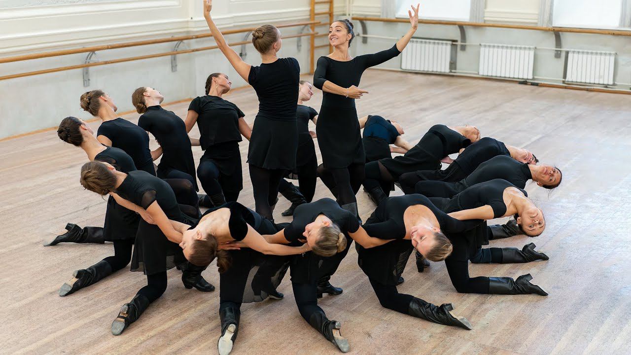 Готовимся к открытию 84-ого сезона. Балет Игоря Моисеева. смотреть онлайн