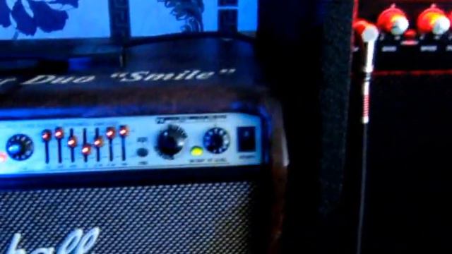 Review of my guitars and amps-Behringer VT100FX & ACX900 acoustic смотреть онлайн