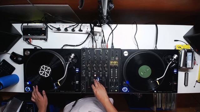 Livestream #50 - Drum & Bass Vinyl Session - 10/31/2019 смотреть онлайн