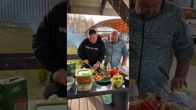 Битва шашлыков. День первый. Маринуем мясо смотреть онлайн