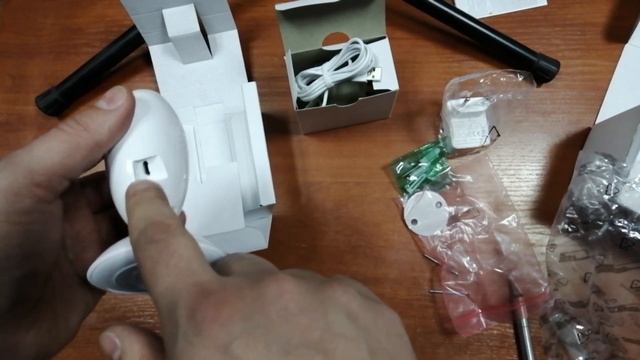 Hikvision DS-2CV2U21FD-IW смотреть онлайн