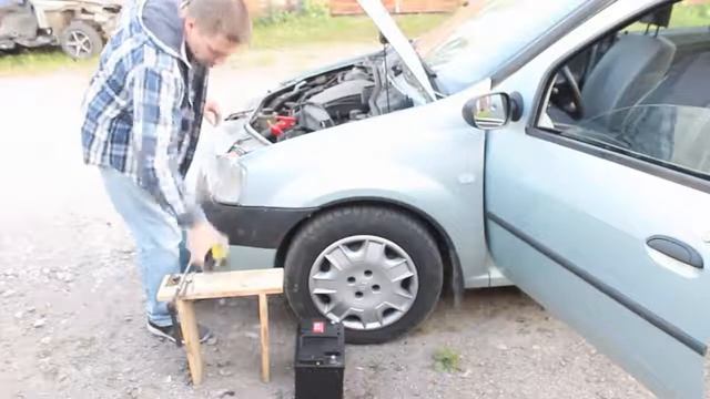 Пуско-зарядное (пусковое) устройство powerbank High-Power TM15 600А. Демонстрация работы. смотреть онлайн