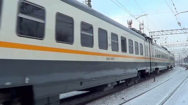 Электропоезд ЭД4М-0501 "Спутник" смотреть онлайн