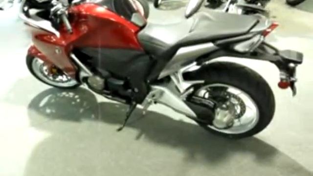 2010 Honda VFR1200 смотреть онлайн