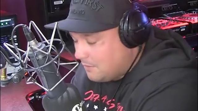 Roadman Shaq doesnt know how to spell "island" смотреть онлайн