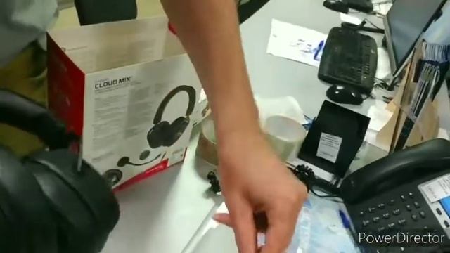 Распаковка Kingston HyperX Cloud Mix Black смотреть онлайн