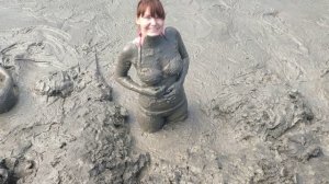 Кучугуры. Грязевой вулкан & Азовское море.