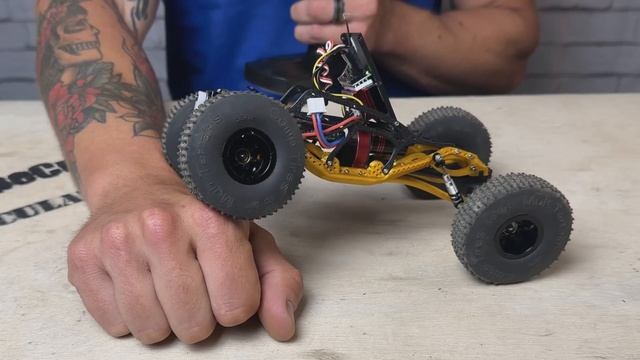 Furitek CEDAR Brushless Motor & Python PRO ESC - Installation, Run, & Review! смотреть онлайн