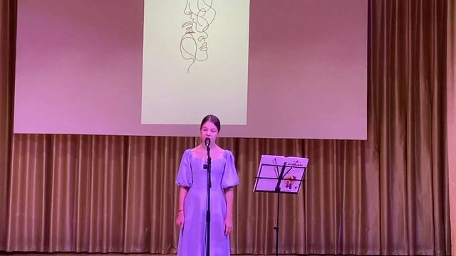 М.Цветаева «Вчера еще в глаза глядел…» читает Плахута Арина, ученица 10 кл. МБОУ «Безрукавская СОШ» смотреть онлайн