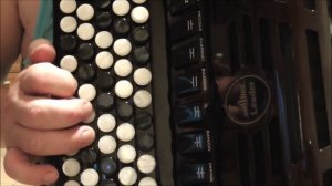 ЧЕРЁМУХА ЦВЕТЁТ с текстом   Разбор на баяне ( ВОЗЛЕ ДОМА НАШЕГО )