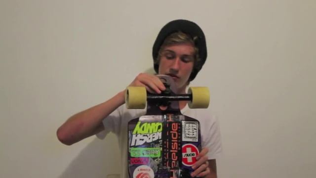 Review: BombSquad Dragula смотреть онлайн