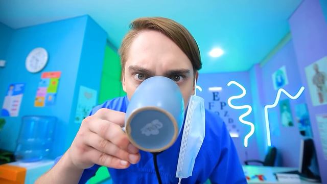 Vampire Royal Family VS Smiling Critters! CATNAP in Real Life! смотреть онлайн