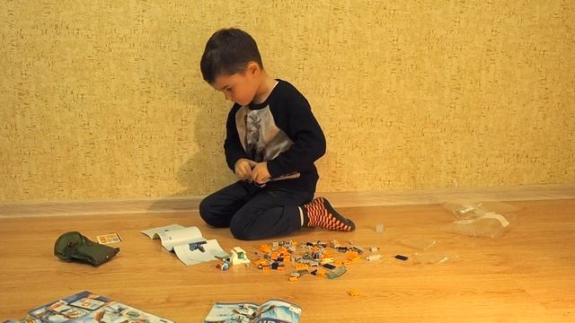 Собираем LEGO City Arctic Expedition 60192. Лего Сити Арктический вездеход смотреть онлайн