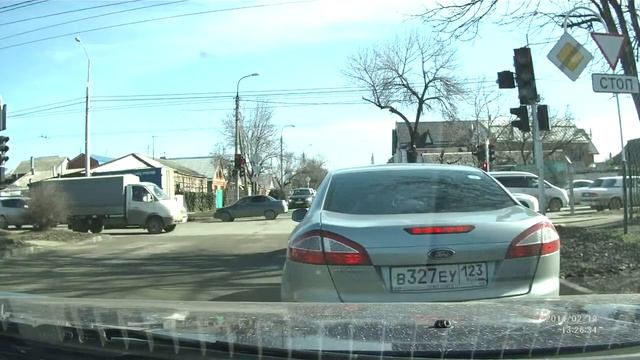 Олени на дорогах Краснодара смотреть онлайн