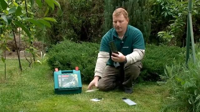 Аккумуляторные ножницы Bosch ASB 10,8 Li смотреть онлайн